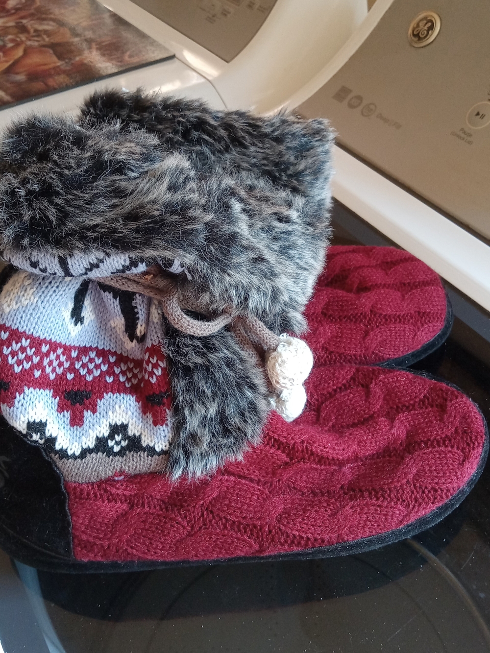 Muk Luks Women's Burgundy Knit Slipper Boots with Faux Fur Cuff Size M